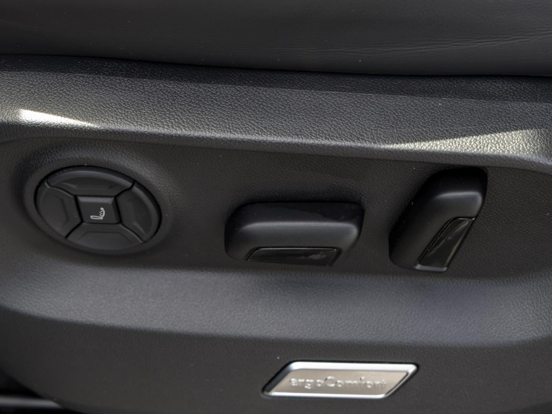 Volkswagen Touareg R