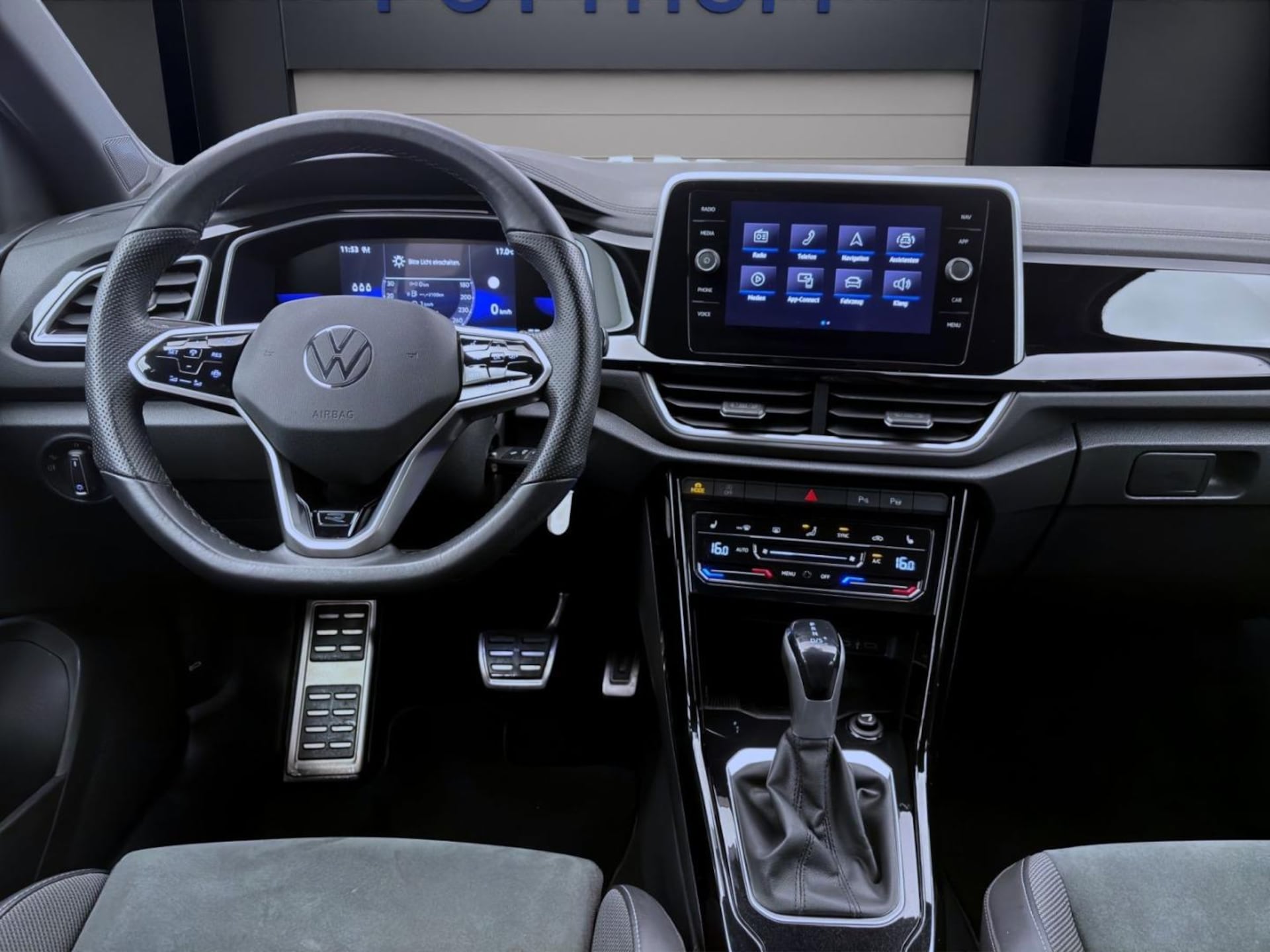 Volkswagen T-Roc R-Line