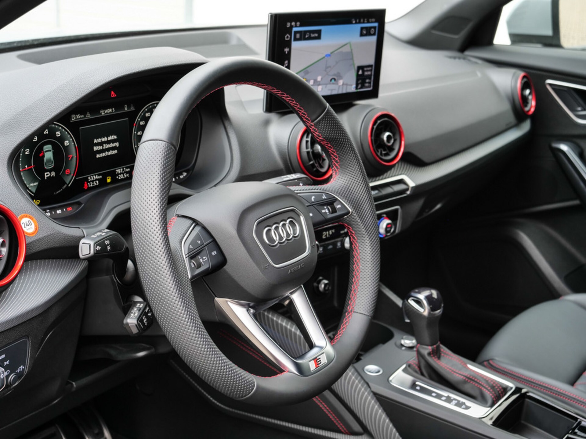 Audi Q2 S line