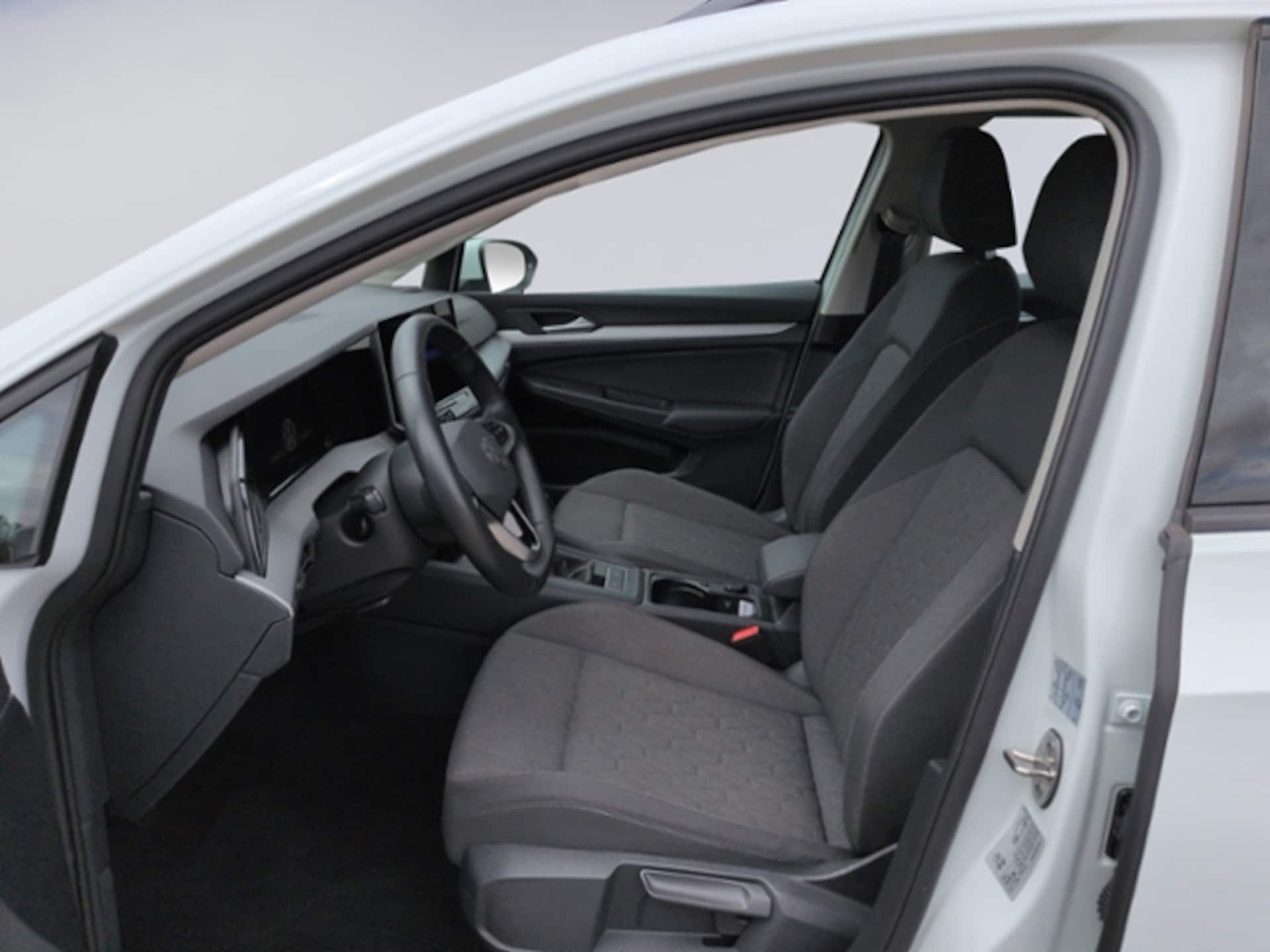 Volkswagen Golf Variant Life