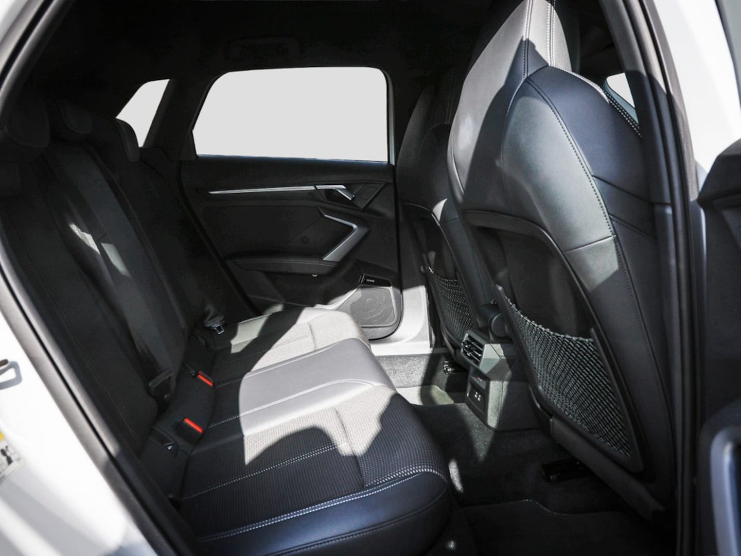 Bild über Audi A3 Sportback TFSI e S line 45 TFSI e S tronic - für weitere Informationen kontaktieren Sie den Audi Partner