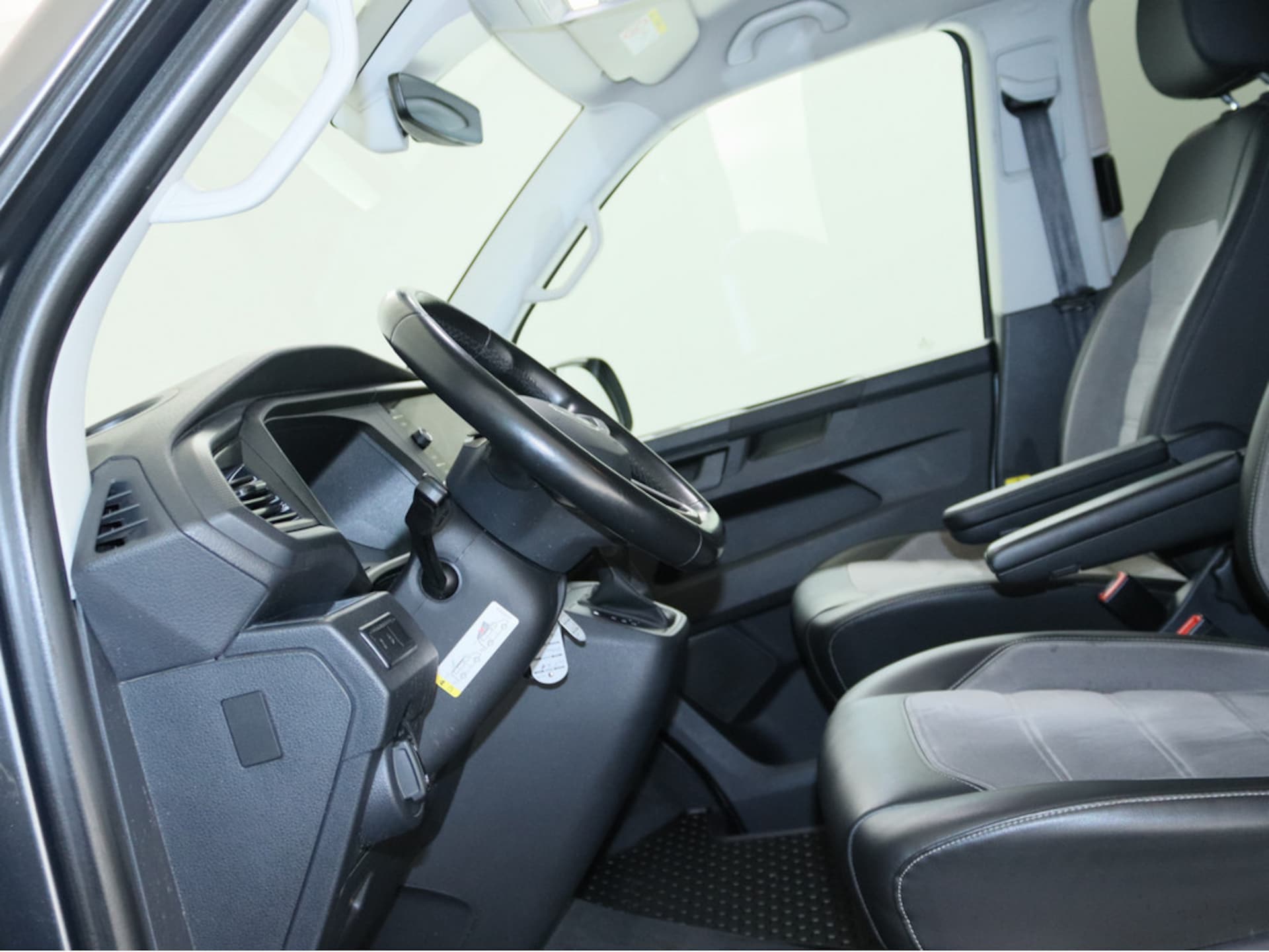 Volkswagen T6.1 California Beach