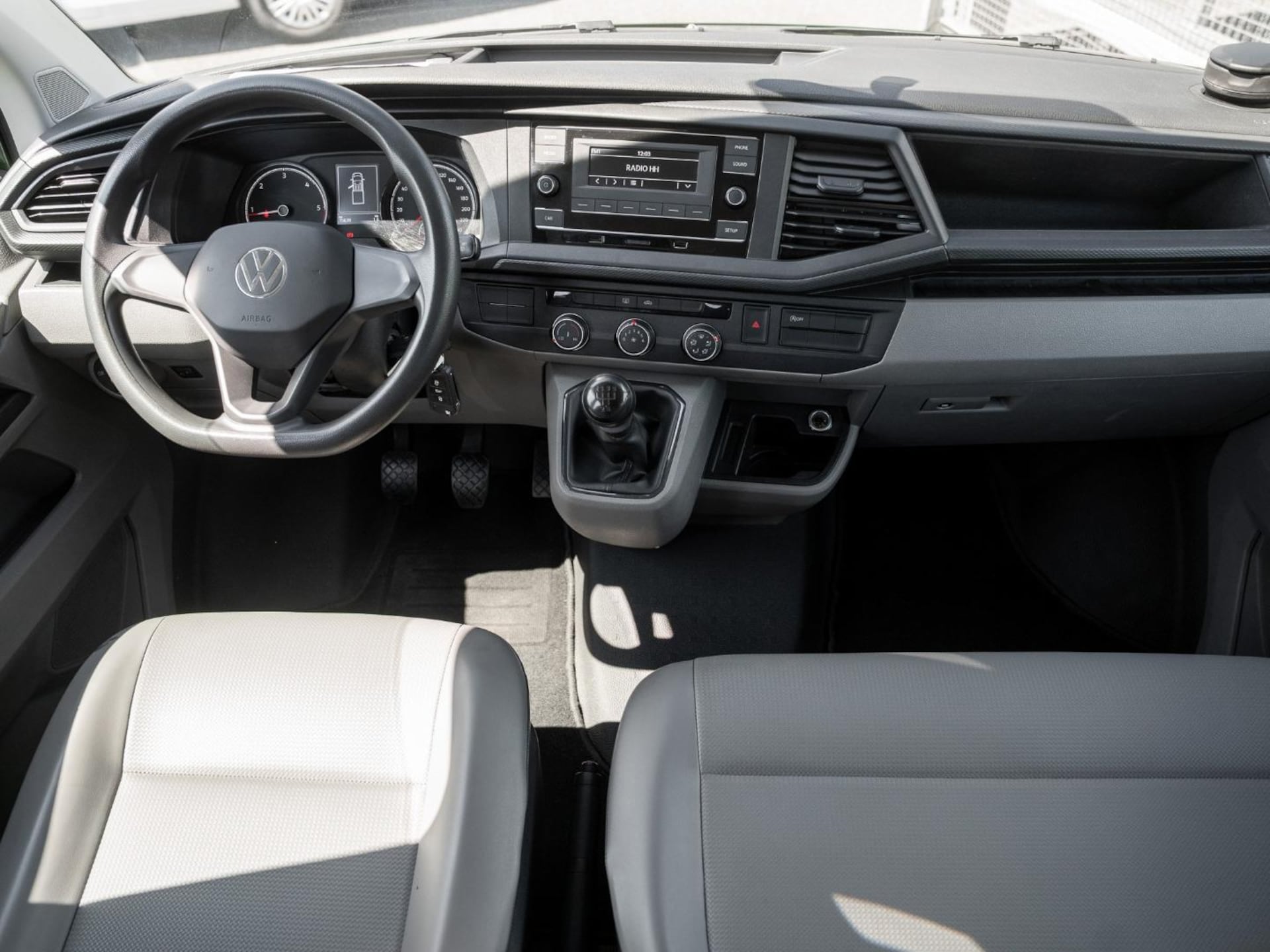 Volkswagen T6.1 Transporter Pritschenwagen Doppelkabine