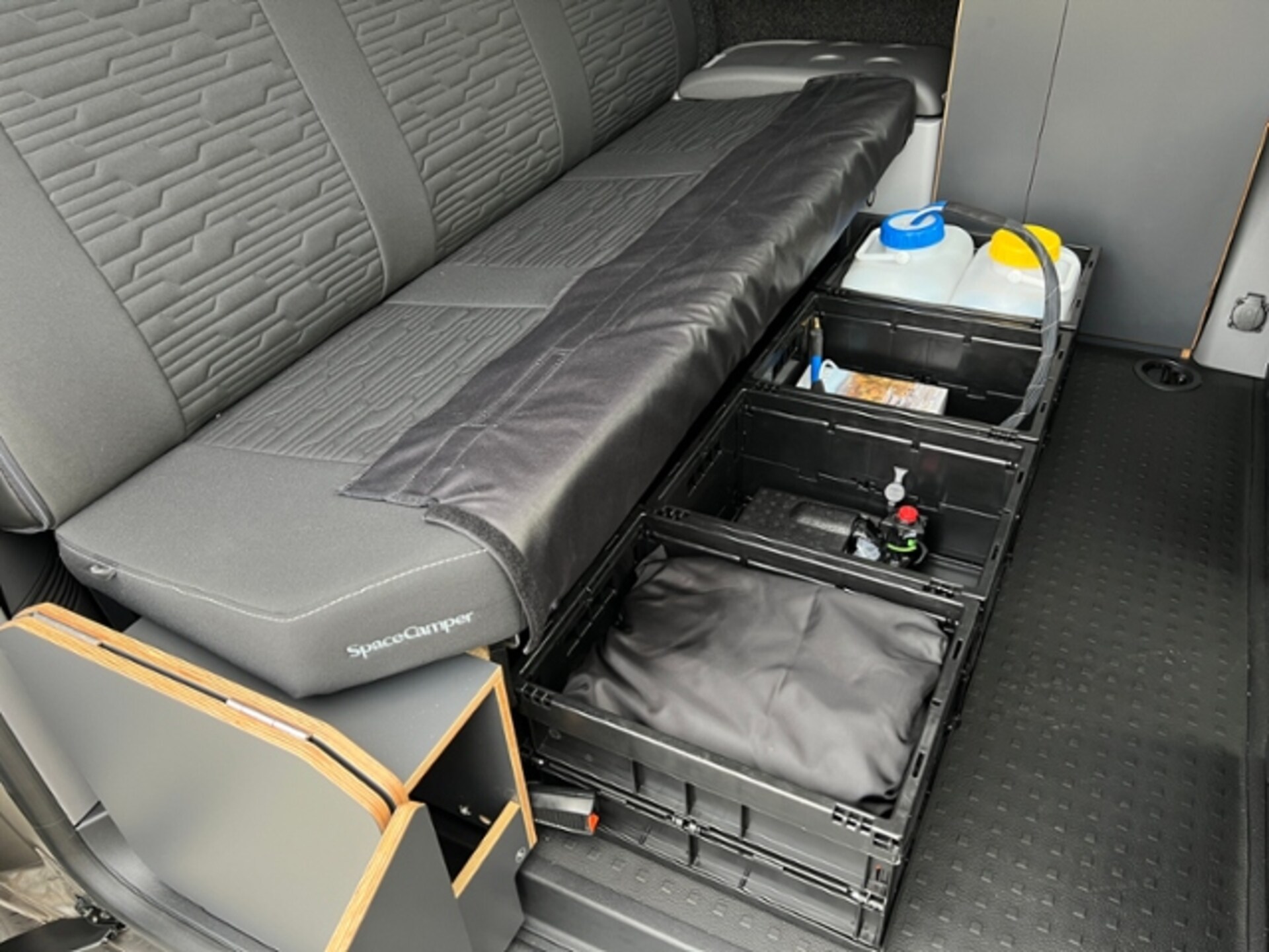 Volkswagen T6.1 Caravelle kurzer Radstand Comfortline