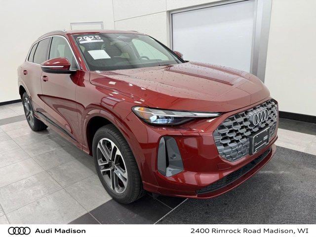 Photo of 2025 Audi Q5