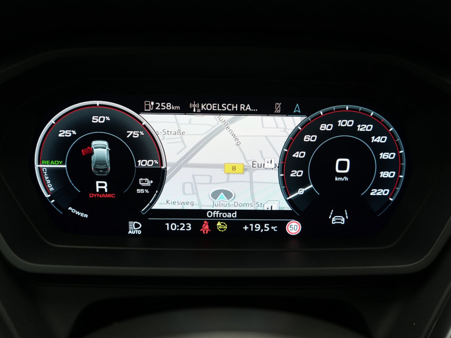 Bild über Audi Q4 e-tron 40 e-tron 150 kW - für weitere Informationen kontaktieren Sie den Audi Partner