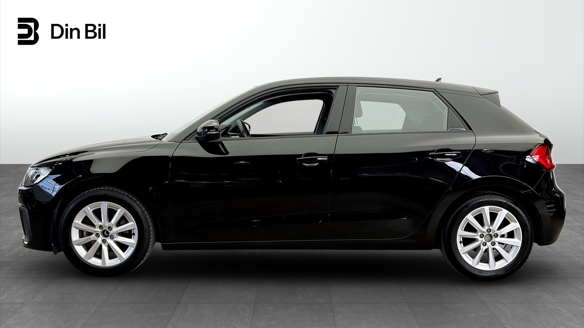 Bild som visar&nbsp;Audi A1 Sportback&nbsp;A1 Sportback 30 TFSI Proline 110 hk 6-växlad - för mer information kontakta din Audi Partner