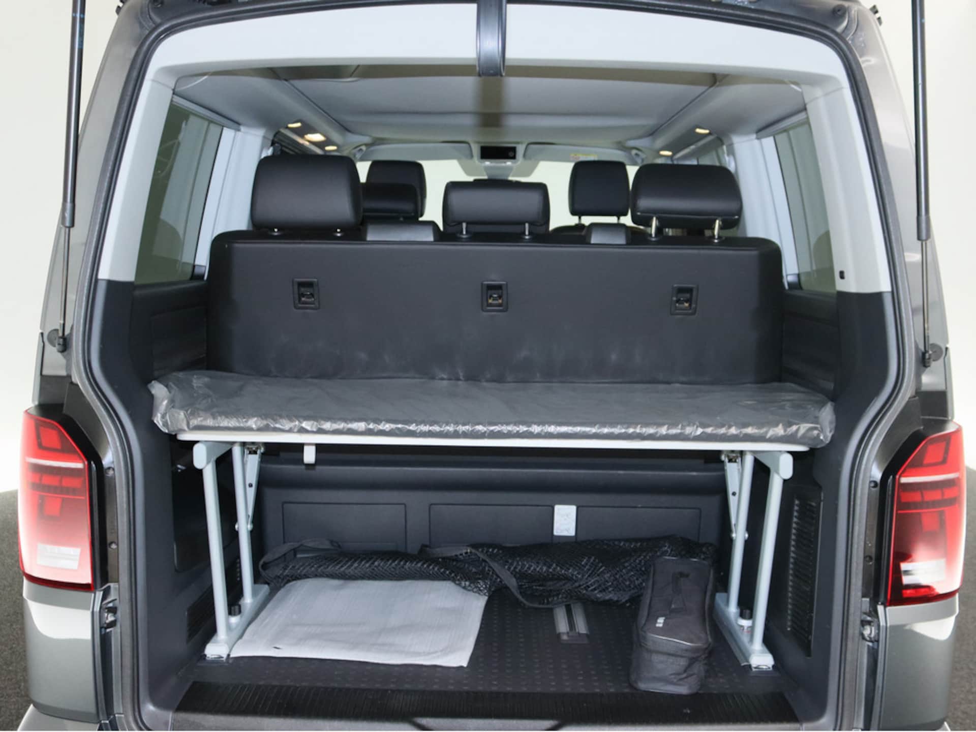 Volkswagen T6.1 California Beach
