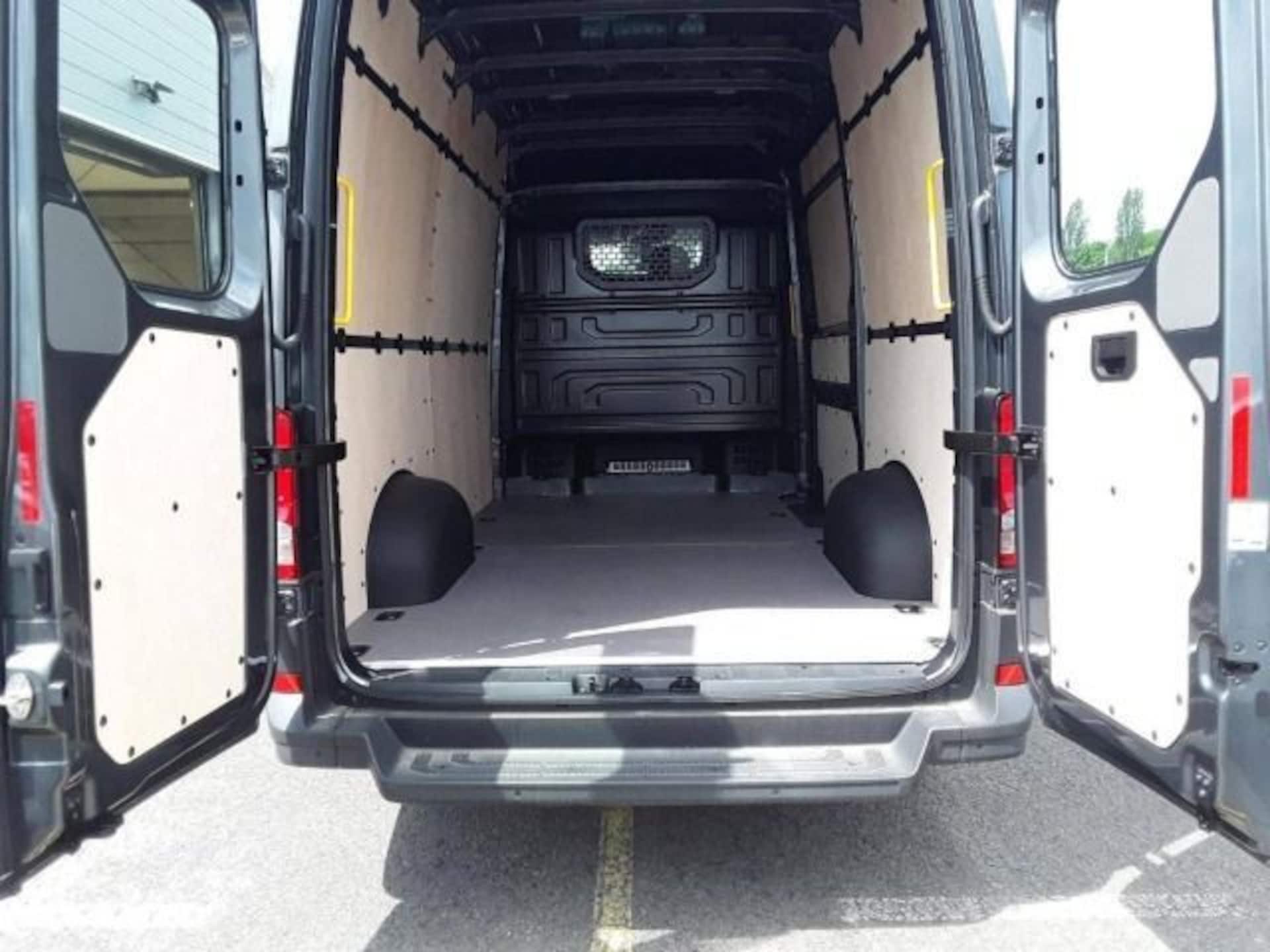 Volkswagen Crafter Kasten mittlerer Radstand
