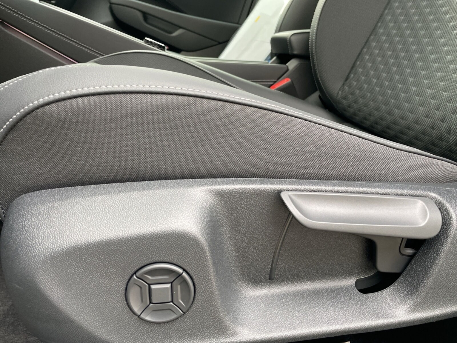 Volkswagen T-Roc – Bild 9