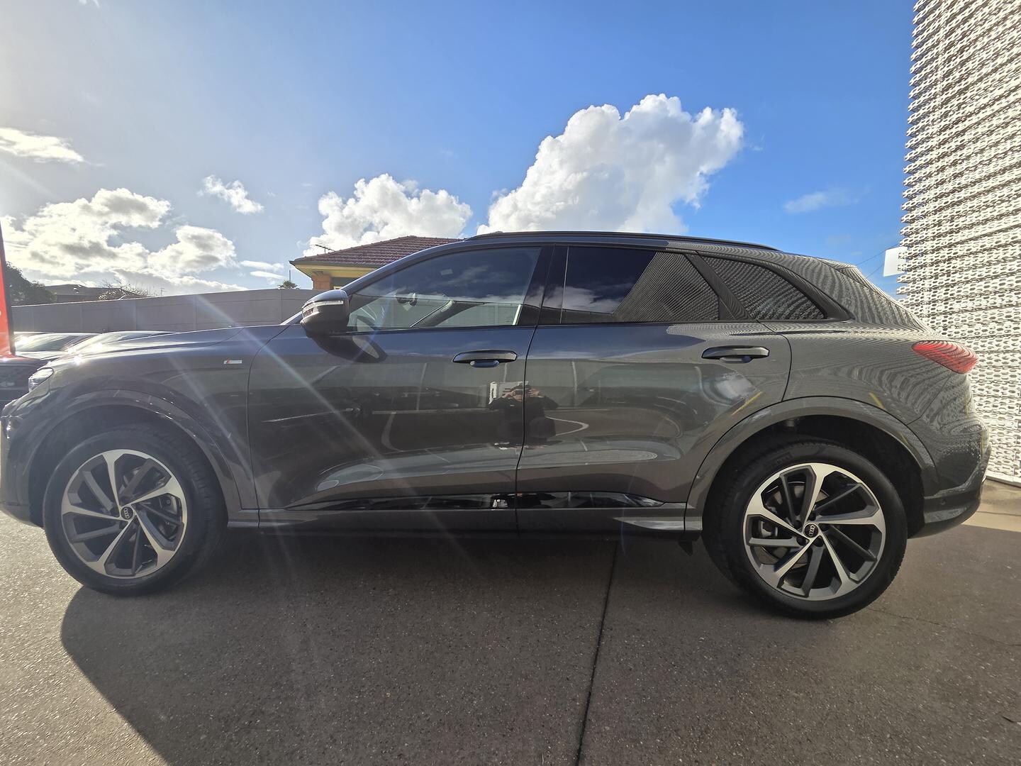 Image about Audi Q5 SUV TFSI quattro 200 kW sport