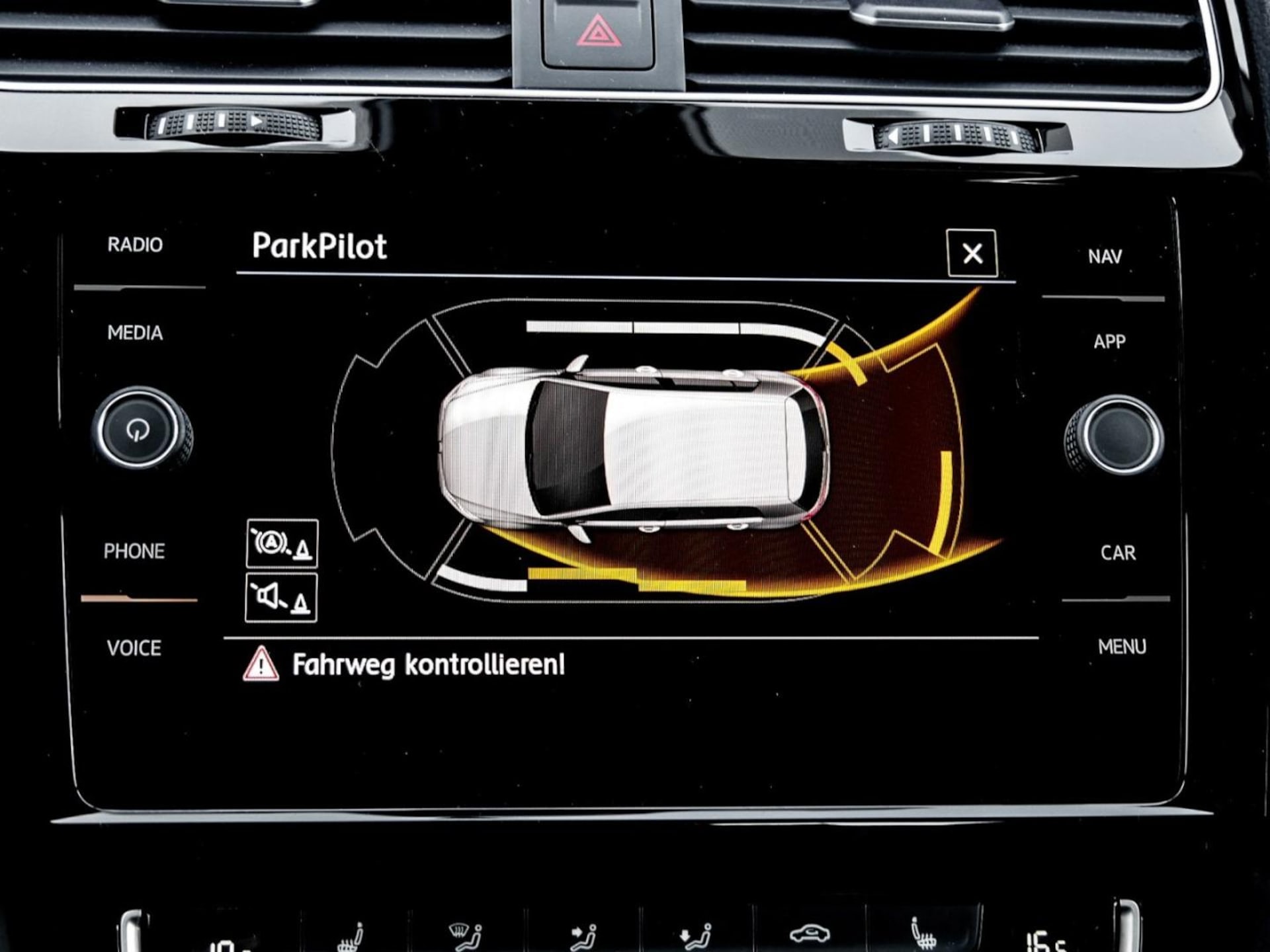 Volkswagen Golf IQ.DRIVE