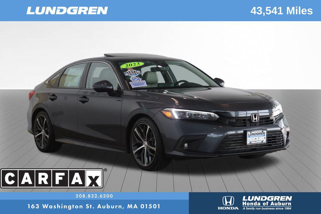 2023 Honda Civic Touring CVT's photo