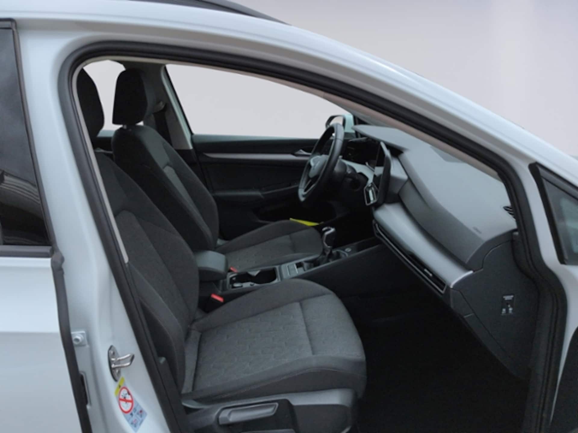 Volkswagen Golf Variant Life