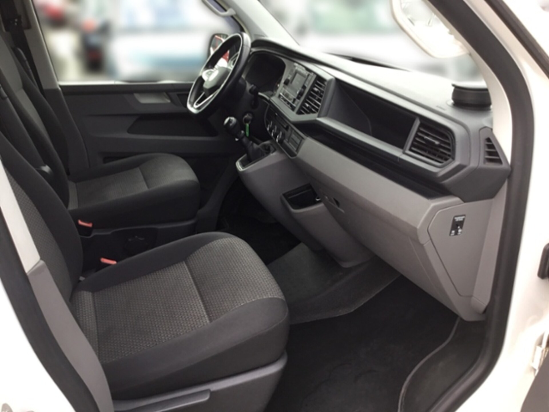 Volkswagen T6.1 Transporter Kasten kurzer Radstand