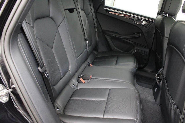 2025 Porsche Macan S - Photo 28