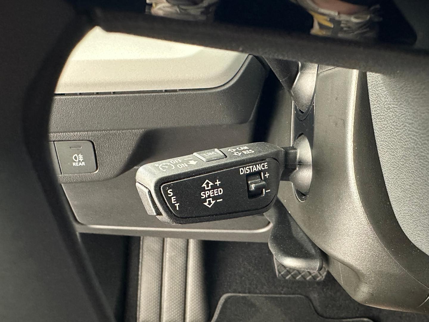 Image about Audi Q4 e-tron 40 e-tron