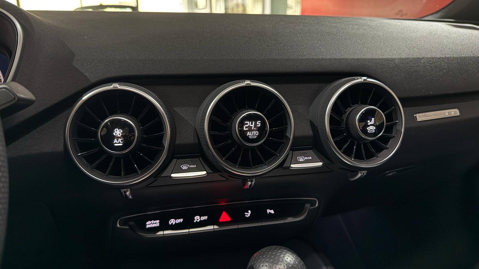 Image about Audi TT Coupé S line 40 TFSI 145 kW (197 ch) S tronic