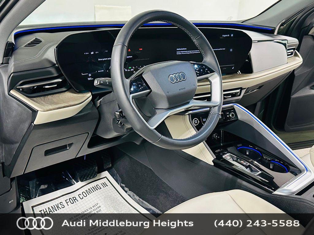 2025 Audi Q5 Premium - Photo 11