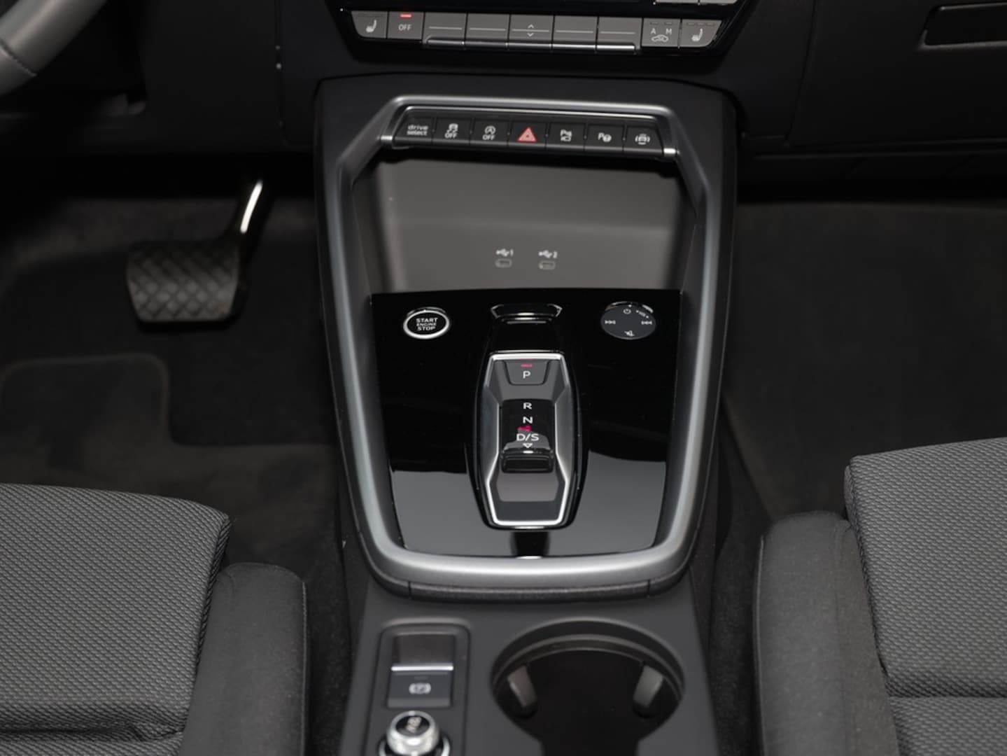 Bild über Audi A3 Sportback TFSI quattro S tronic - für weitere Informationen kontaktieren Sie den Audi Partner