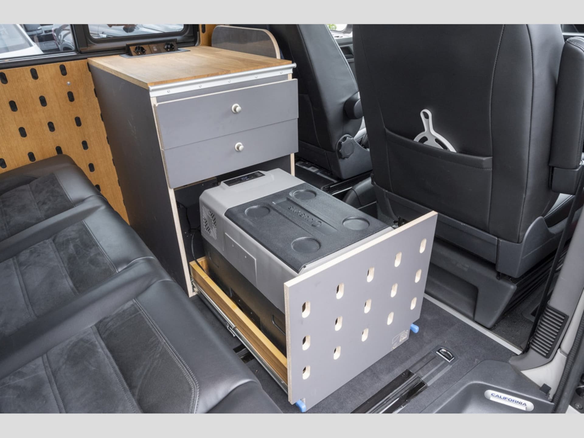 Volkswagen T6.1 Transporter Kasten kurzer Radstand