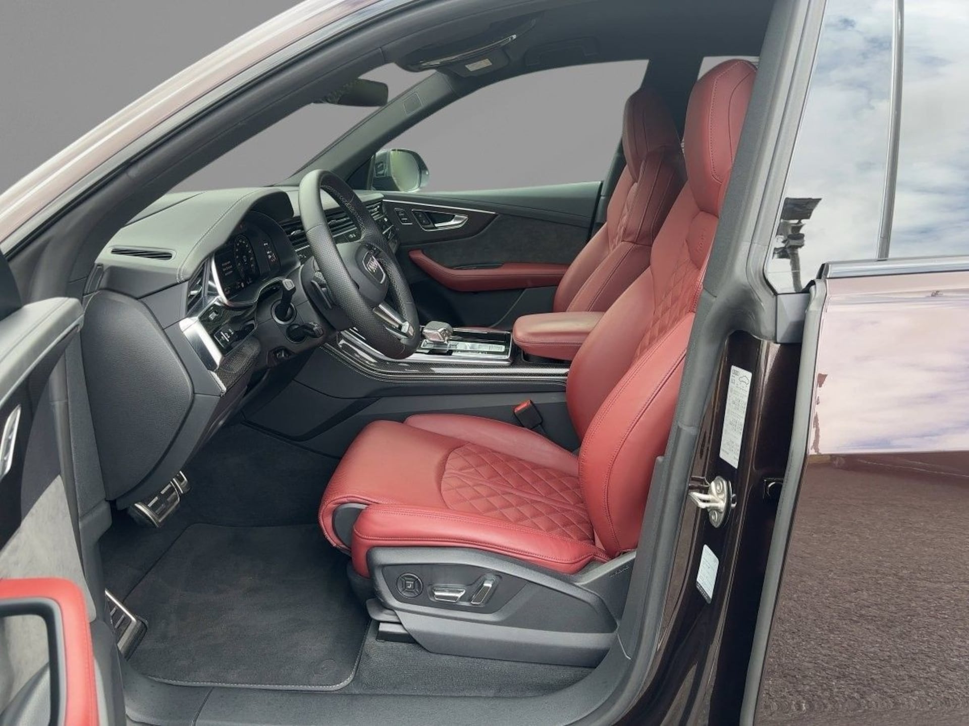 Audi SQ8 SUV