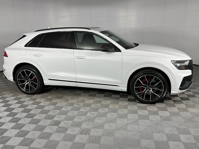 2023 Audi SQ8