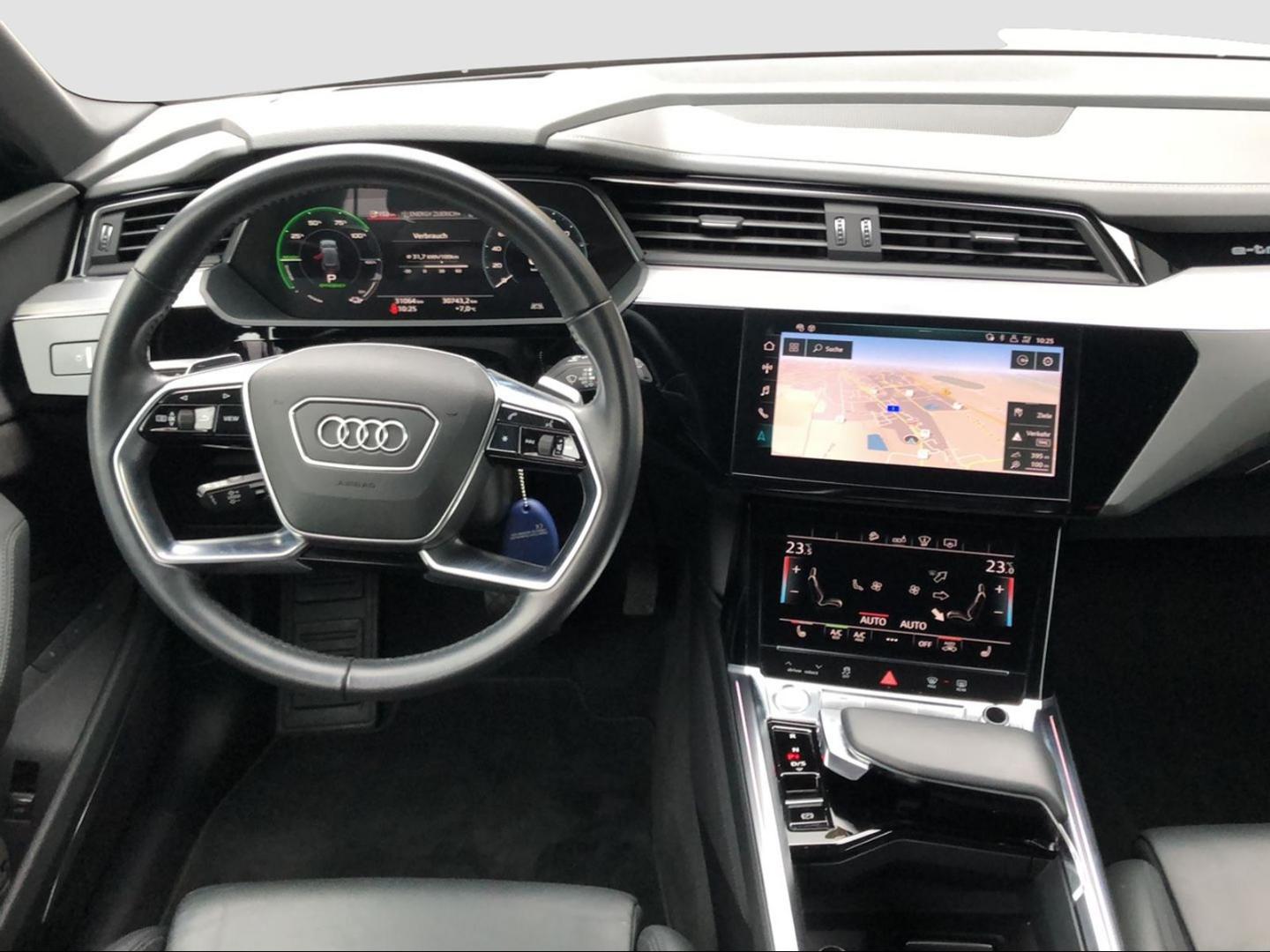 Image about Audi e-tron advanced 55 quattro 300,00 kW