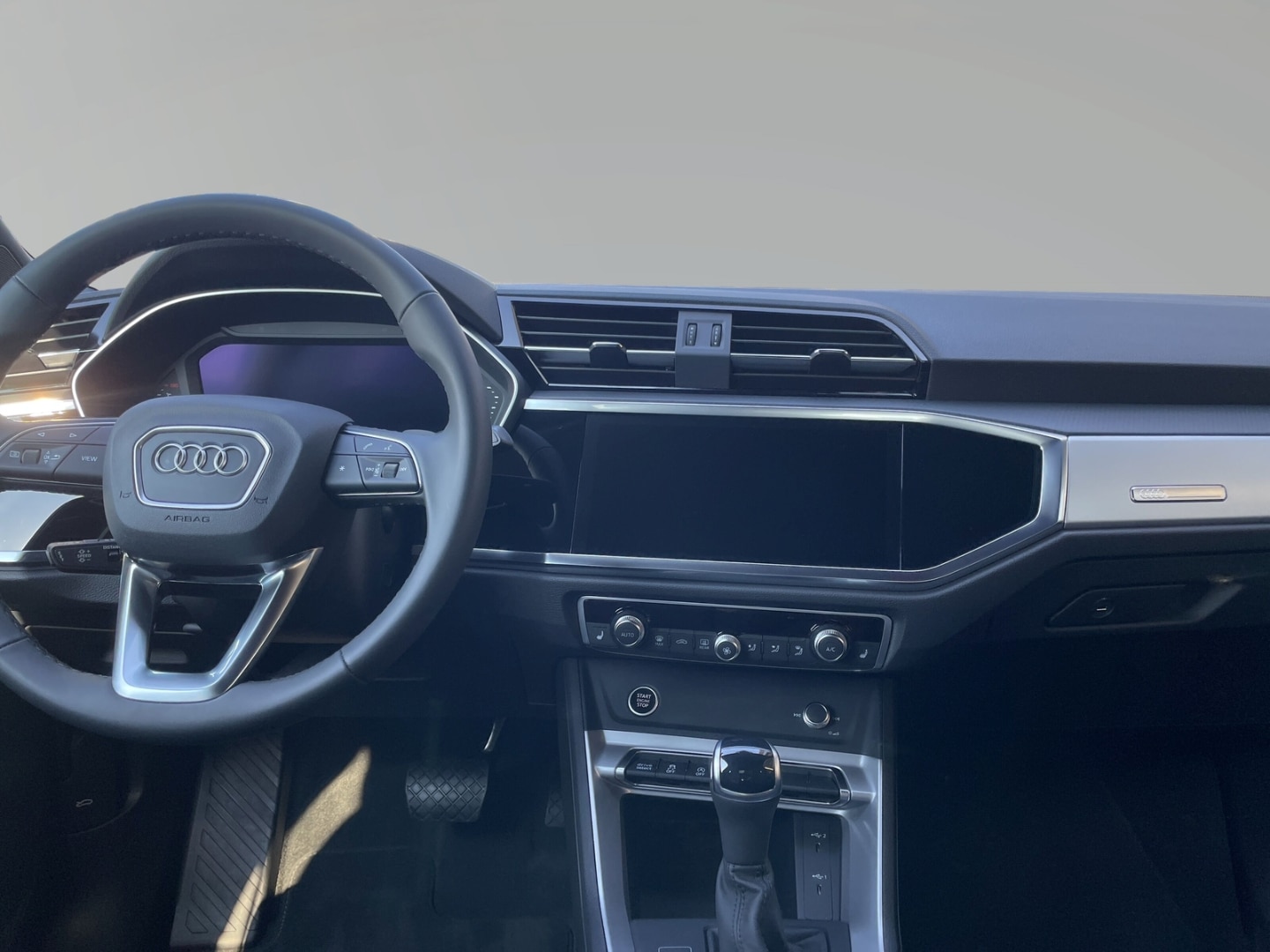 Bild über Audi Q3 TFSI 110 kW S tronic - für weitere Informationen kontaktieren Sie den Audi Partner