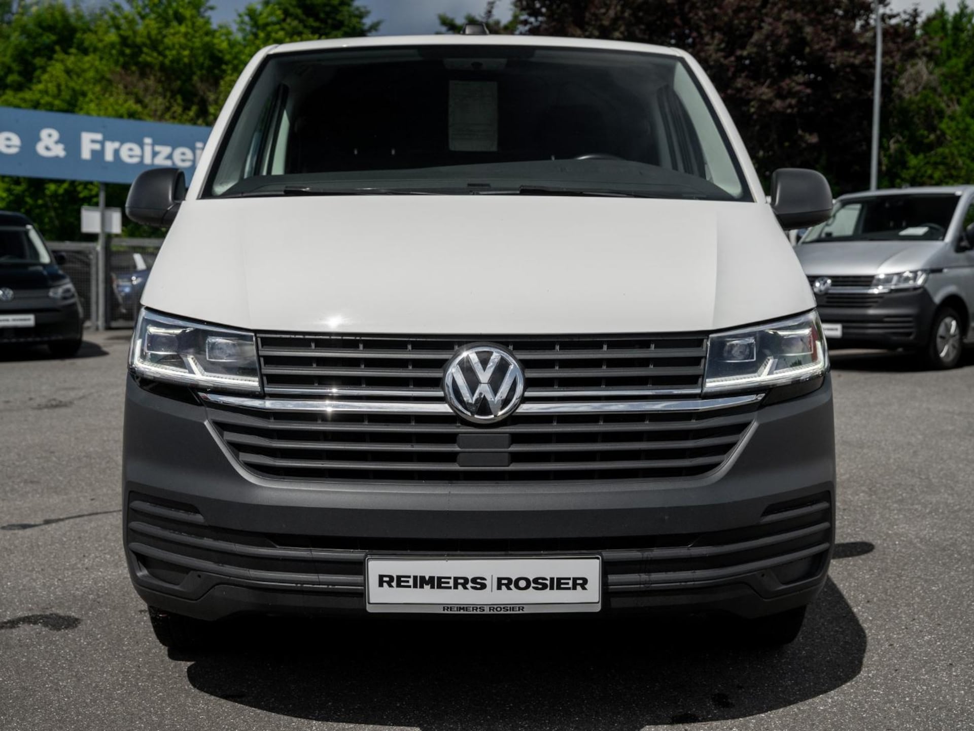 Volkswagen T6.1 Transporter Kasten langer Radstand