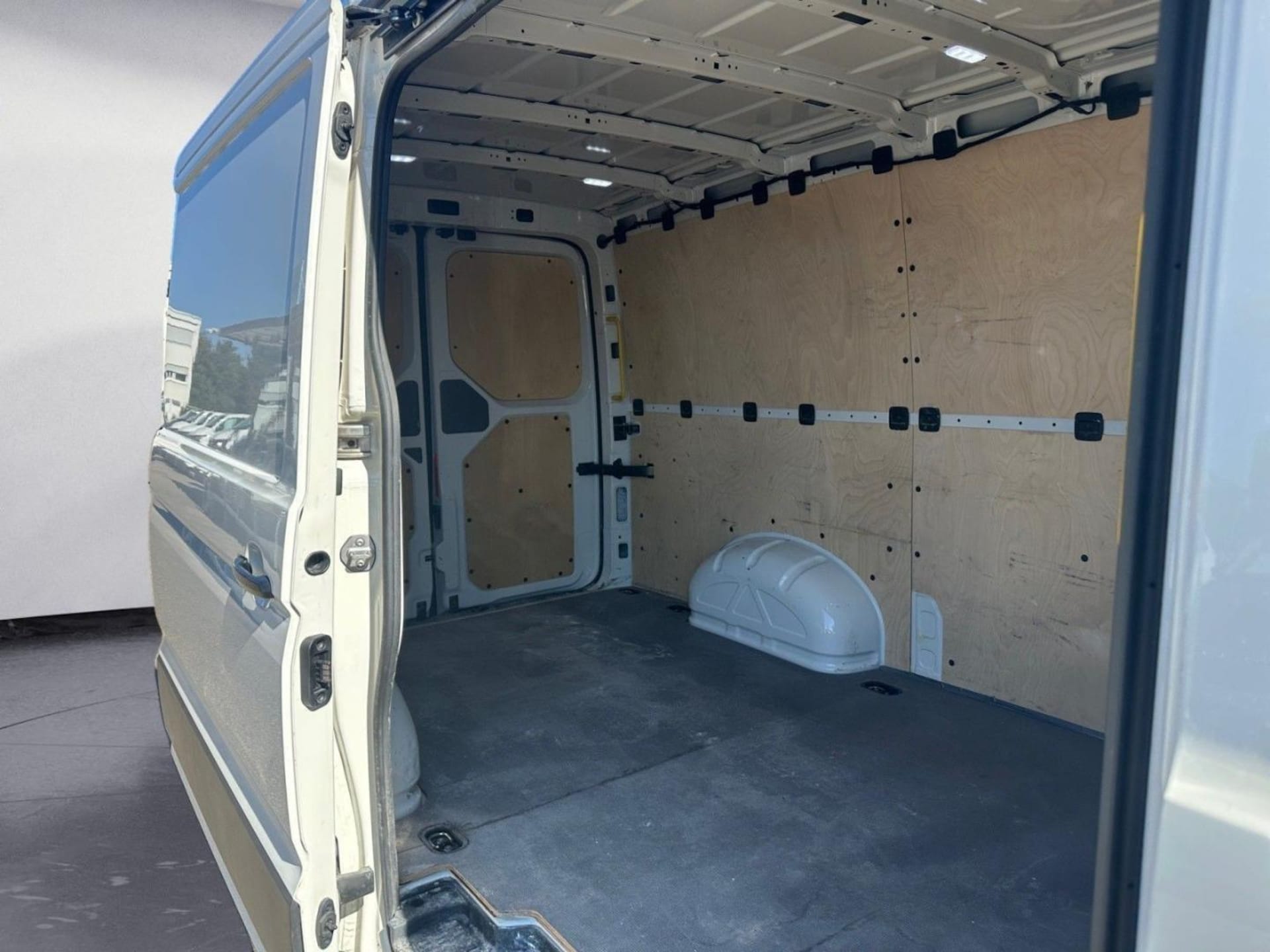 Volkswagen Crafter Kasten mittlerer Radstand
