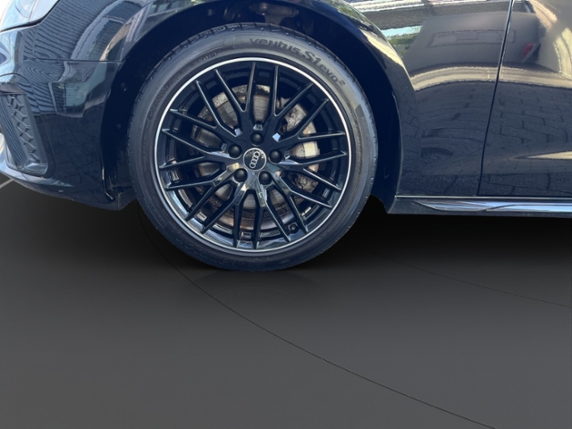 Audi A4 Avant S line
