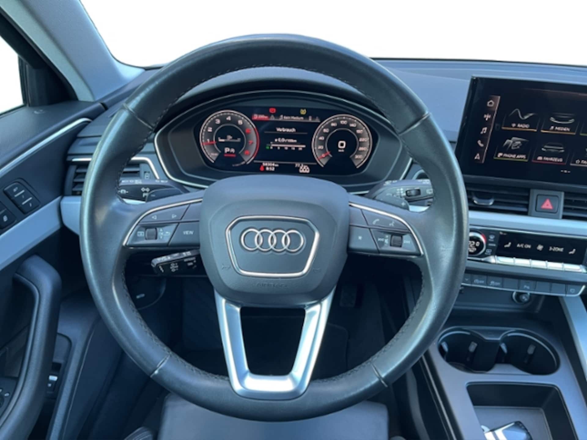 Audi A4 Avant S line