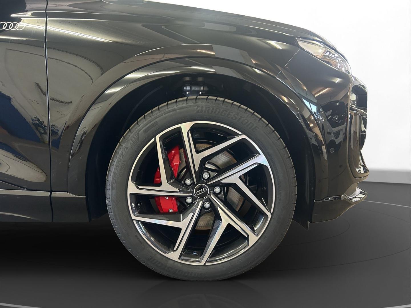 Image about Audi SQ6 Sportback e-tron e-tron