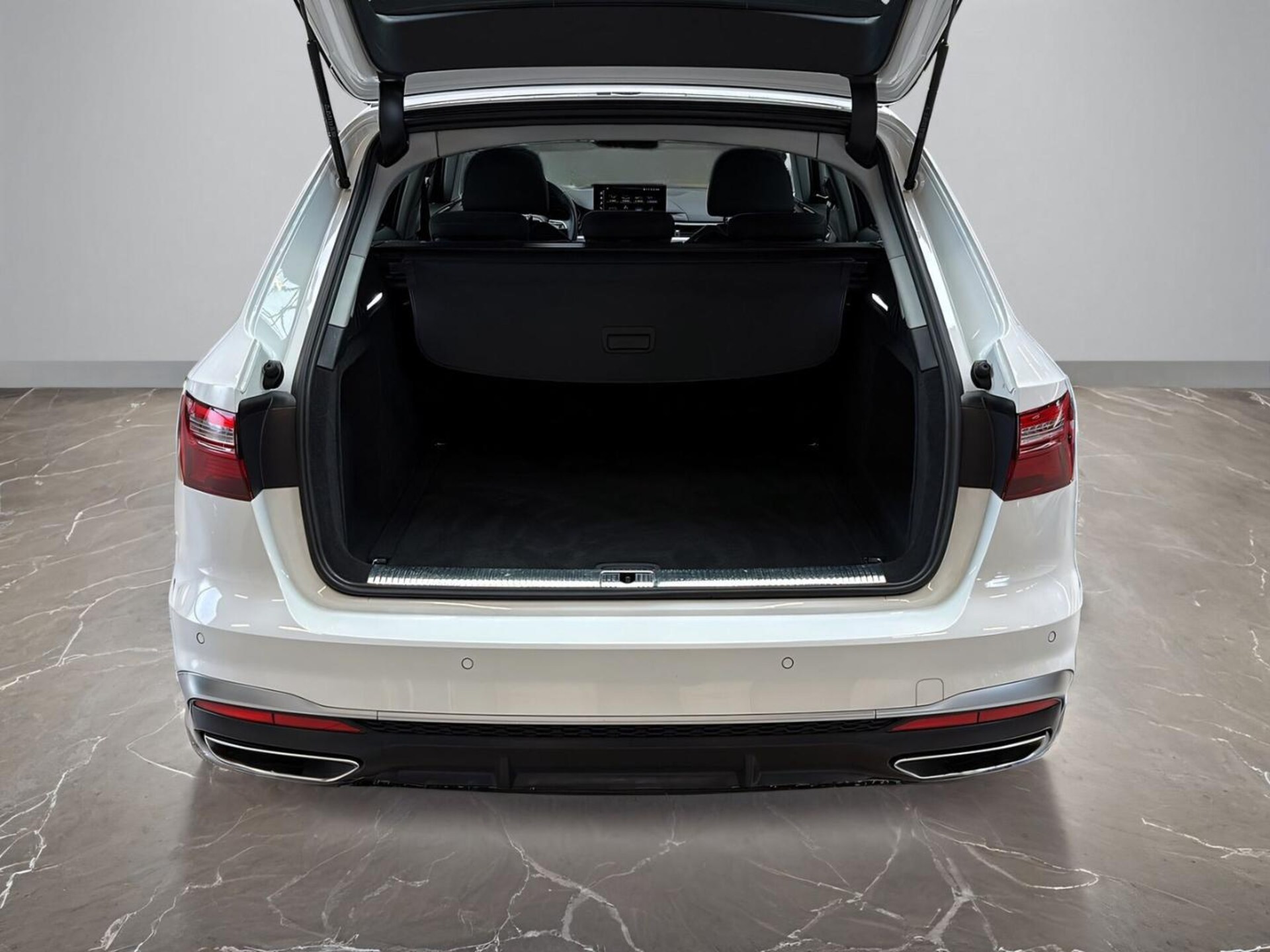 Audi A4 Avant S line