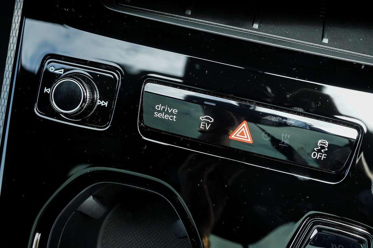 Image about Audi A5 Avant TFSI e e-hybrid quattro 270 kW S tronic
