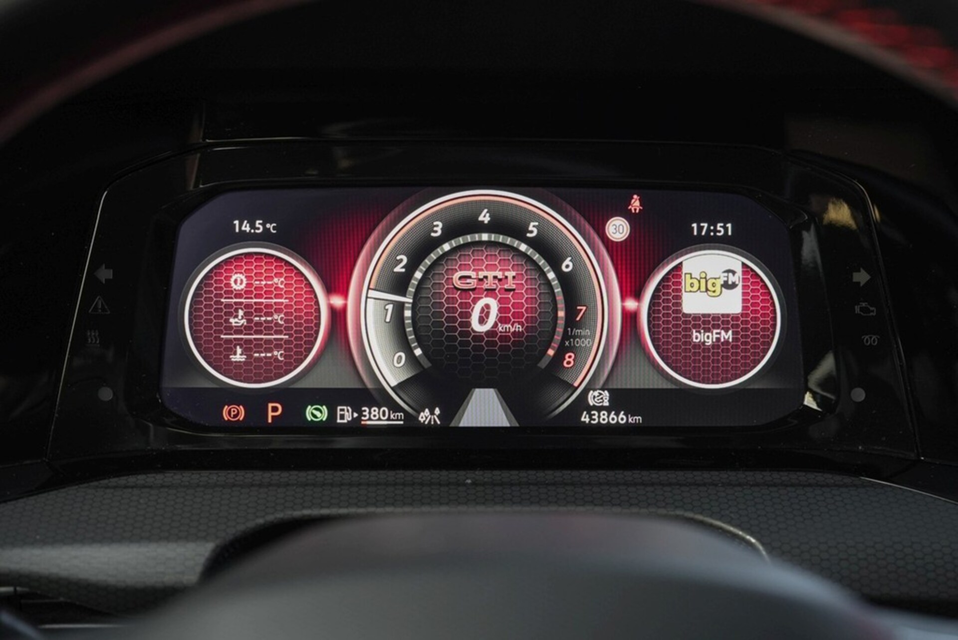 Volkswagen Golf GTI