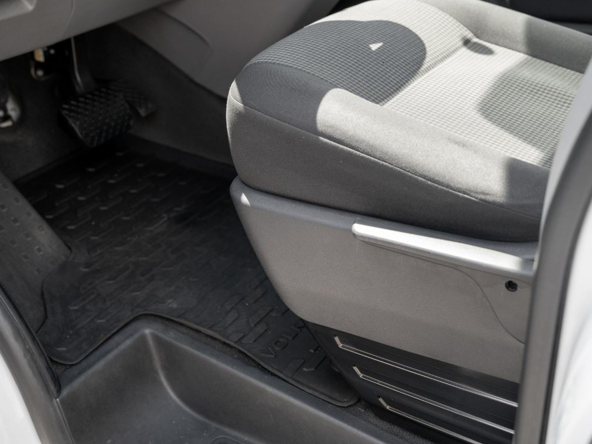 Volkswagen T6.1 Transporter Kasten langer Radstand