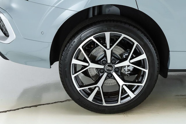 2026 Audi Q3 Base - Photo 25