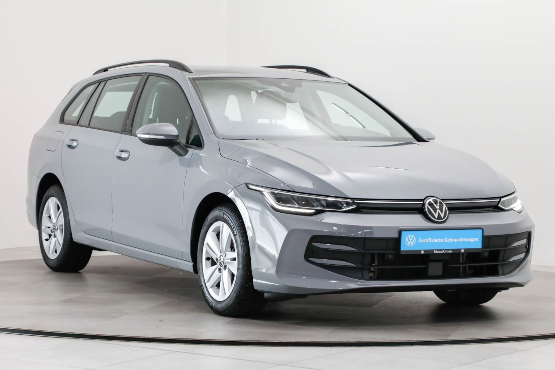 Volkswagen Golf Variant Life