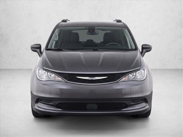 2021 Chrysler Voyager