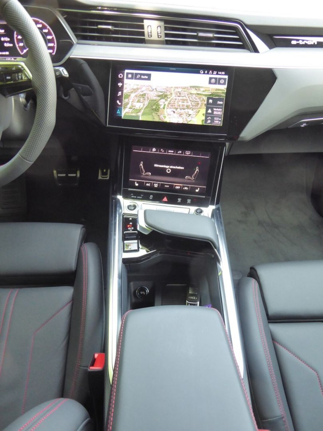 Audi Q8 e-tron S line