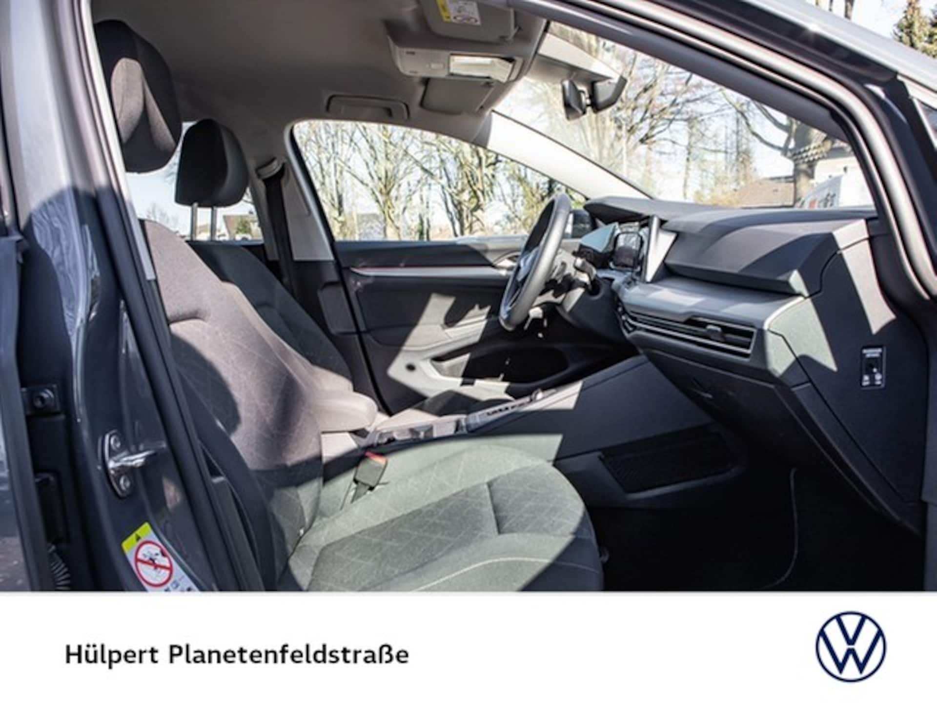 Volkswagen Golf Variant Life