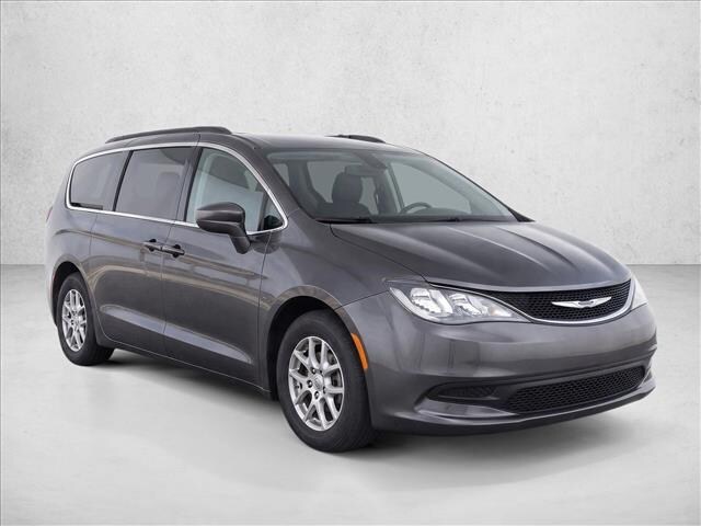 2021 Chrysler Voyager