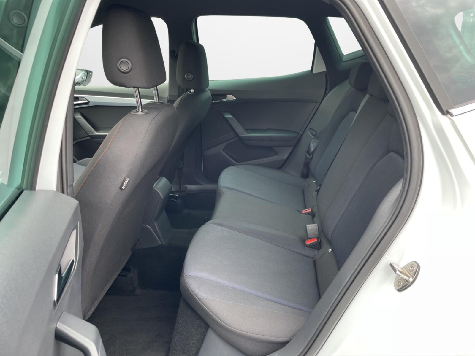 SEAT Arona – Bild 12