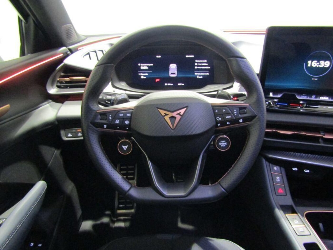CUPRA Terramar 1.5 TSI e-Hybrid DSG 150 kW (204 CV) — photo 10