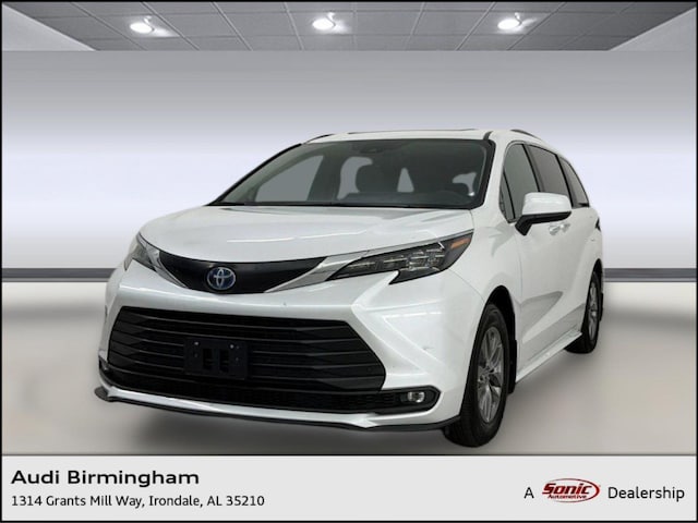 2025 Toyota Sienna