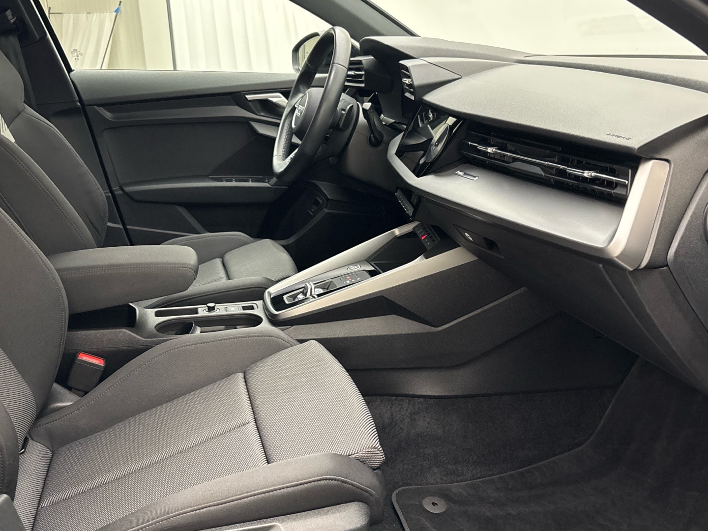 Bild über Audi A3 Limousine S line 35 TDI S tronic - für weitere Informationen kontaktieren Sie den Audi Partner