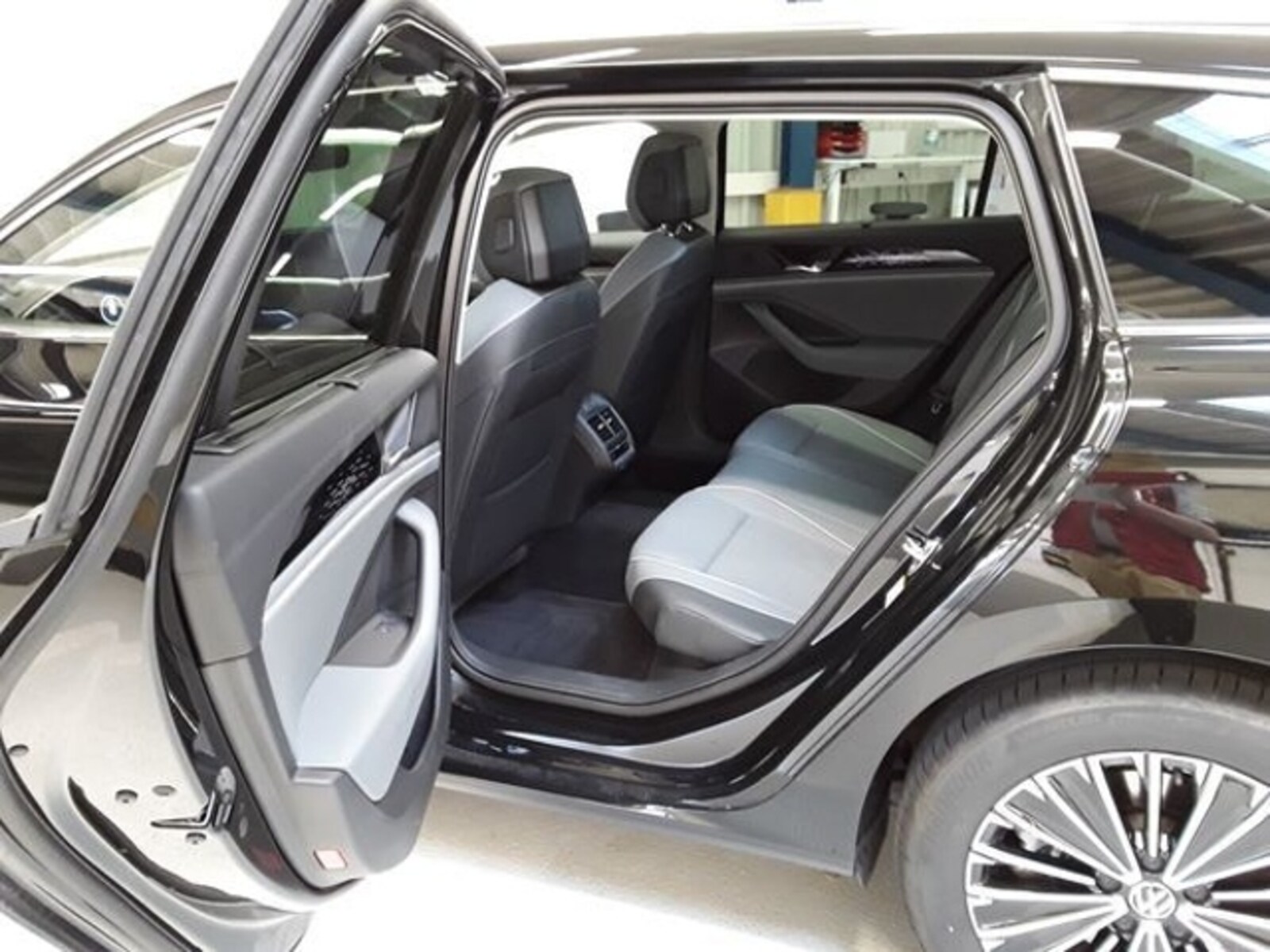 Volkswagen Passat – Bild 5
