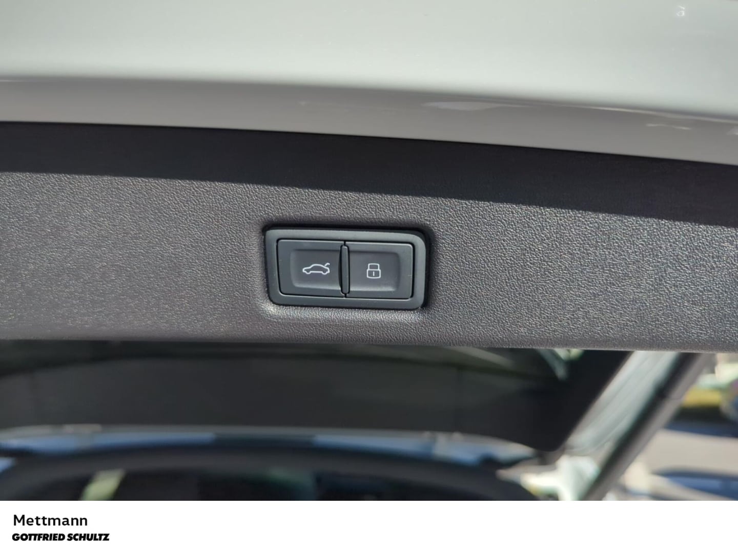 Bild über Audi SQ5 SUV TFSI 270 kW S tronic - für weitere Informationen kontaktieren Sie den Audi Partner